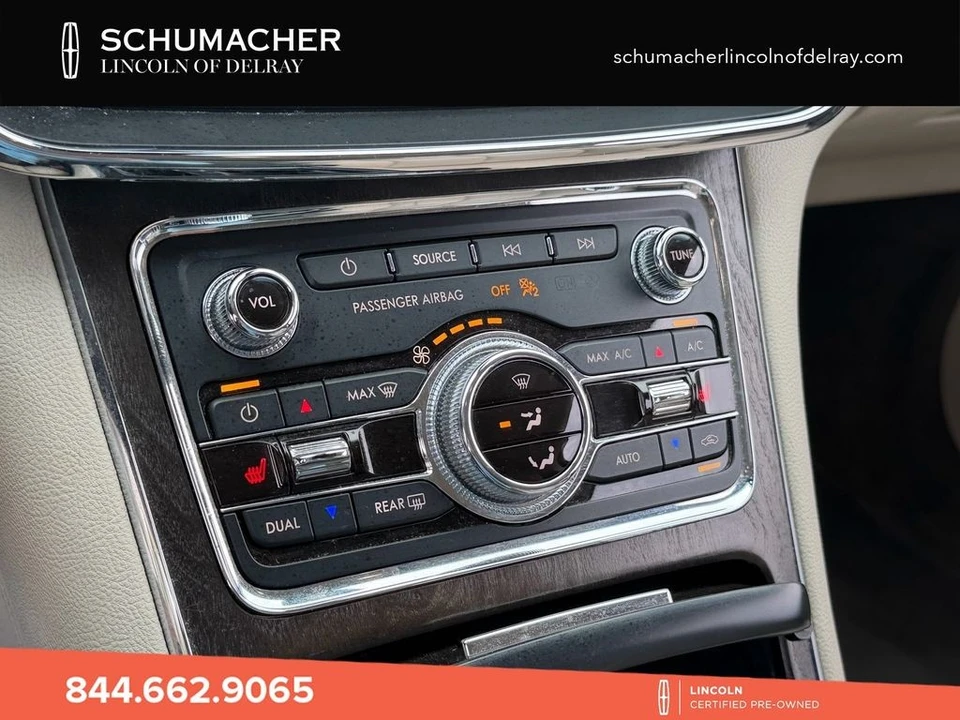 2020 Lincoln Continental 10th Gen - Image 20 of 24