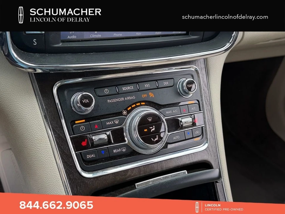 2020 Lincoln Continental 10th Gen - Image 18 of 24