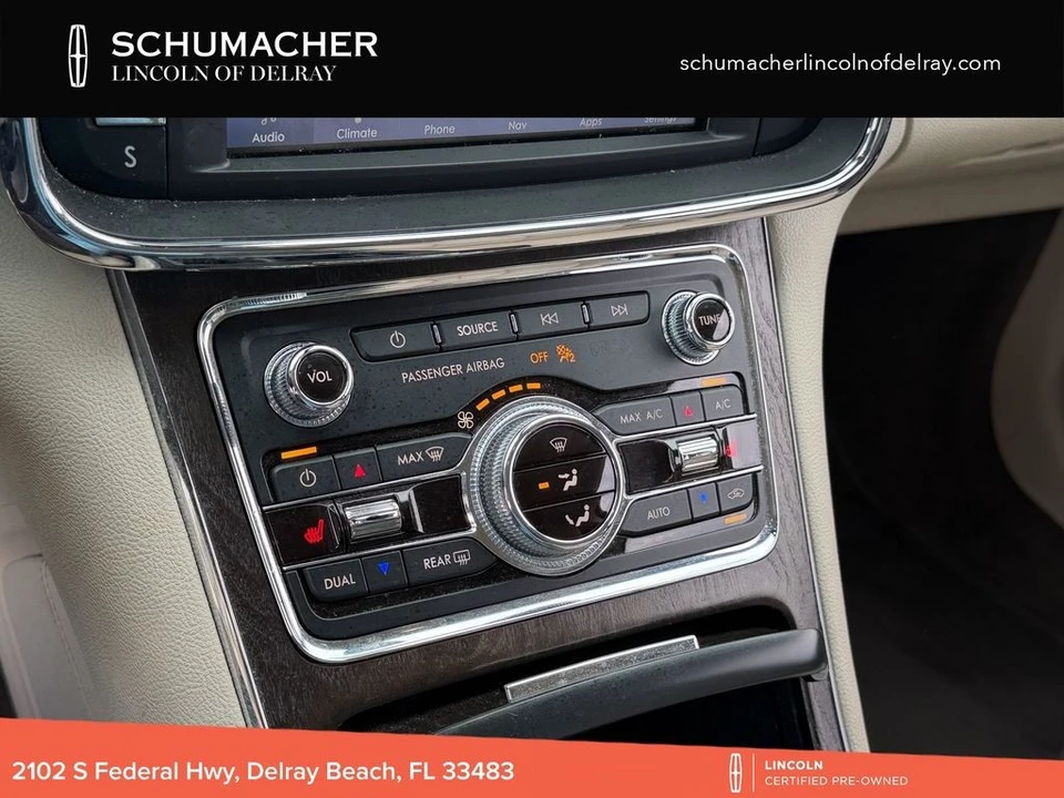 2020 Lincoln Continental 10th Gen - Image 18 of 24