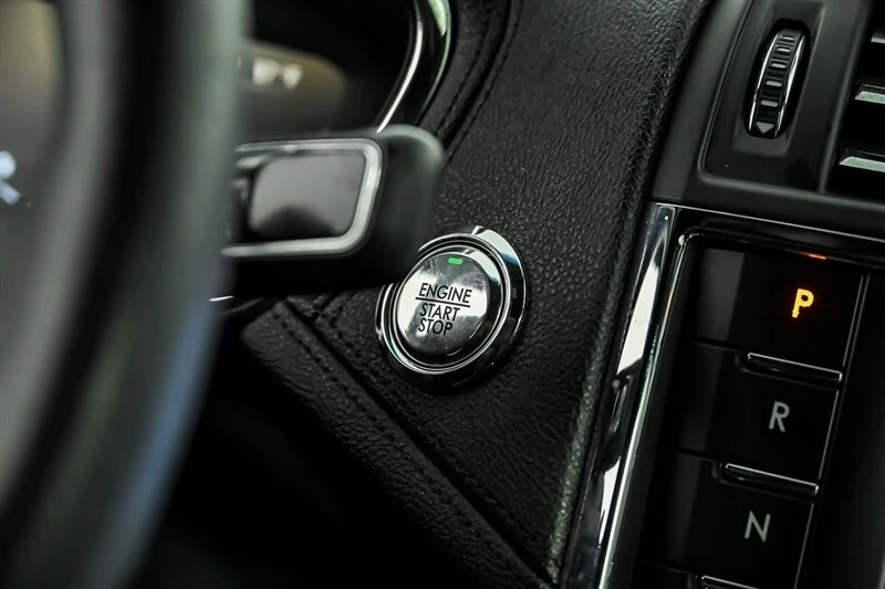 2020 Lincoln Continental 10th Gen - Image 22 of 25