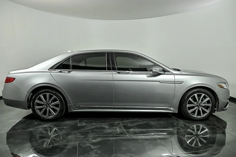 2020 Lincoln Continental 10th Gen - Image 10 of 25