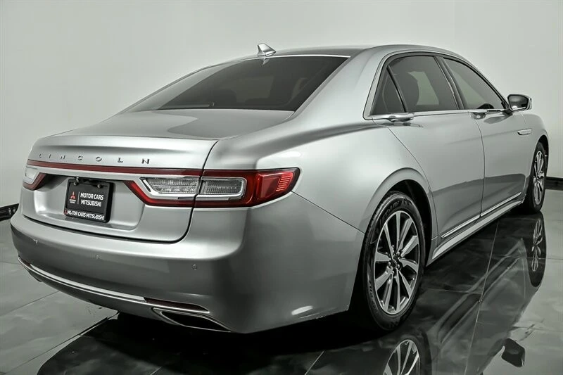 2020 Lincoln Continental 10th Gen - Image 9 of 25