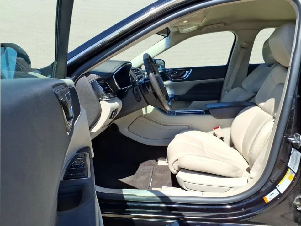2020 Lincoln Continental 10th Gen - Image 15 of 20