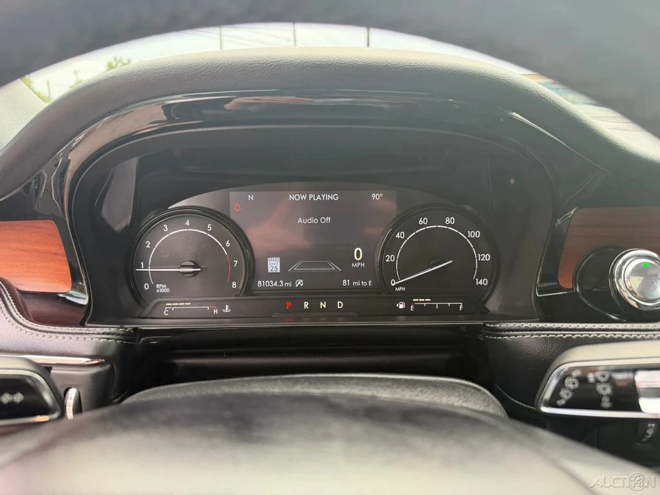 2020 Lincoln Corsair - Image 18 of 24