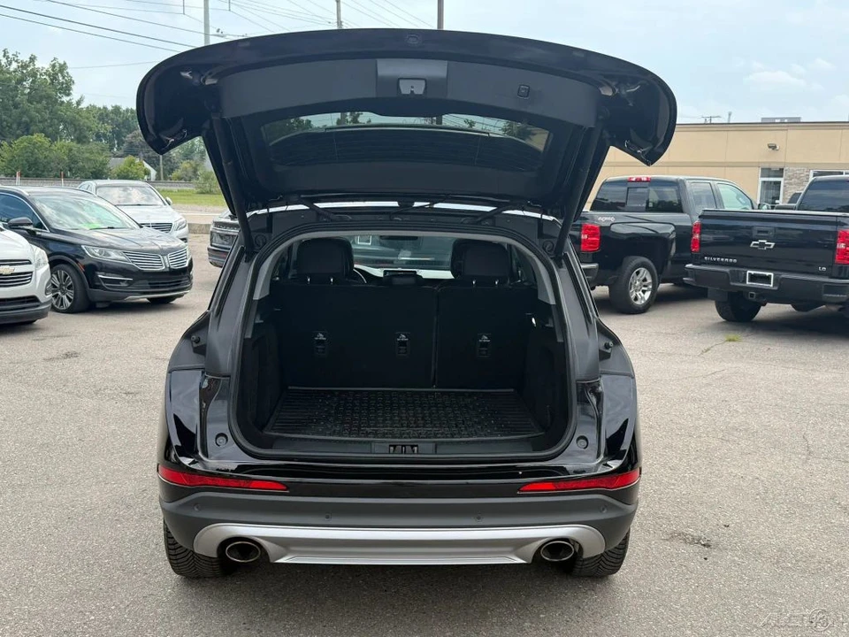 2020 Lincoln Corsair - Image 13 of 24