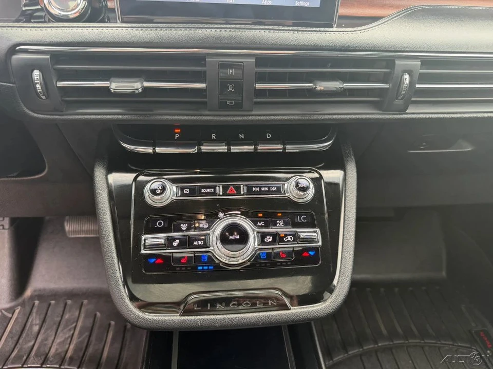 2020 Lincoln Corsair - Image 21 of 24