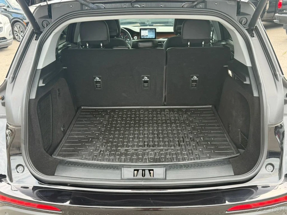 2020 Lincoln Corsair - Image 14 of 24