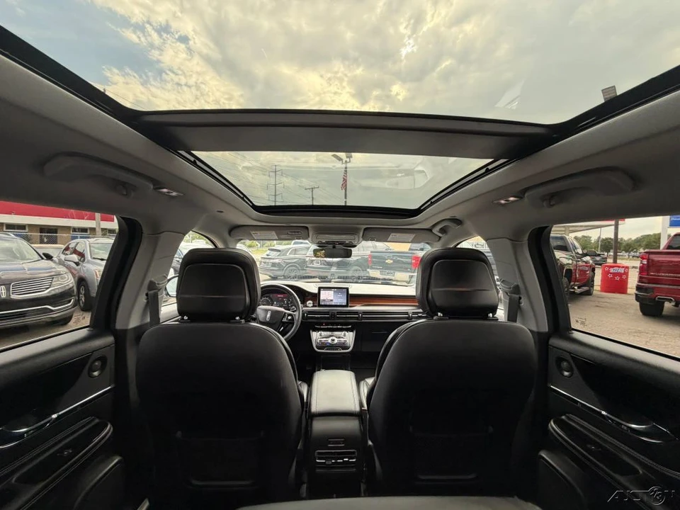 2020 Lincoln Corsair - Image 15 of 24