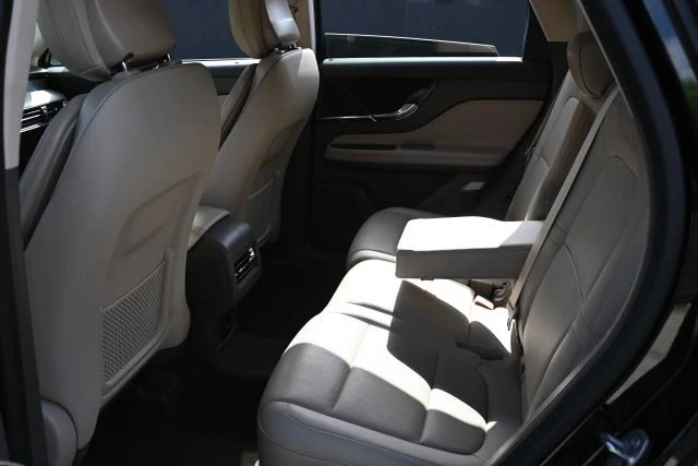 2020 Lincoln Corsair - Image 16 of 20