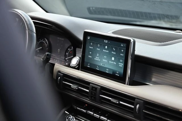 2020 Lincoln Corsair - Image 10 of 20