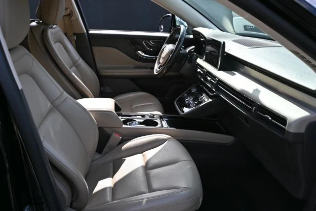 2020 Lincoln Corsair - Image 14 of 20