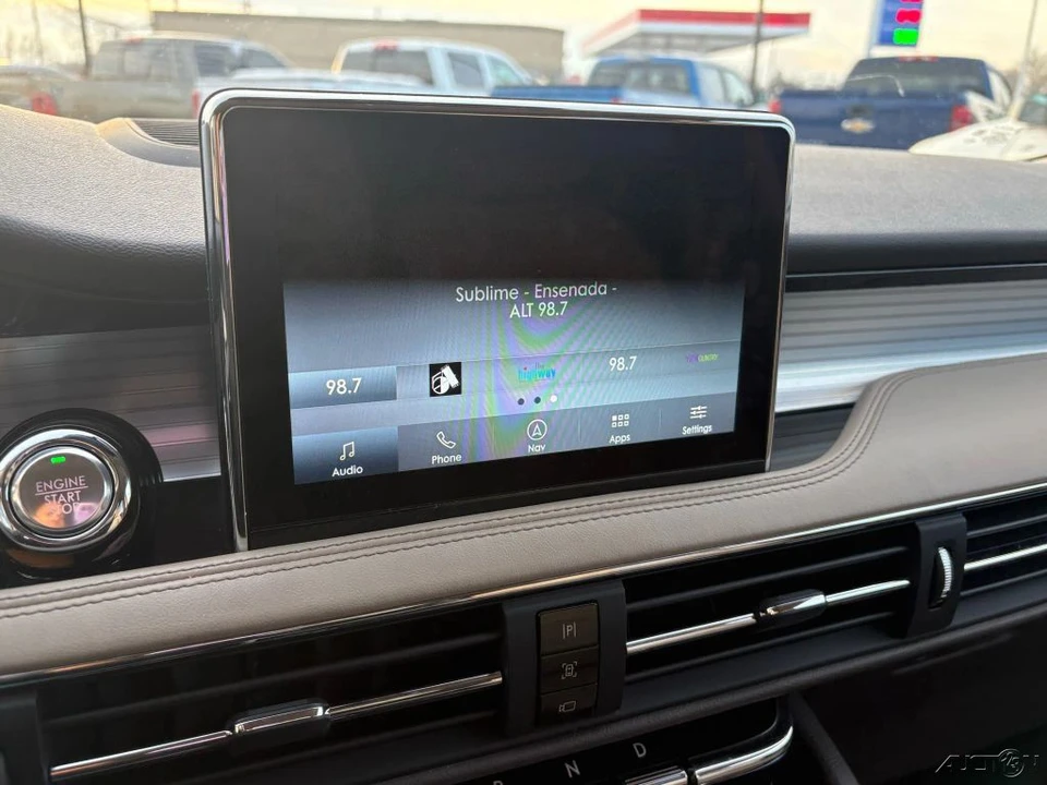 2020 Lincoln Corsair - Image 14 of 21