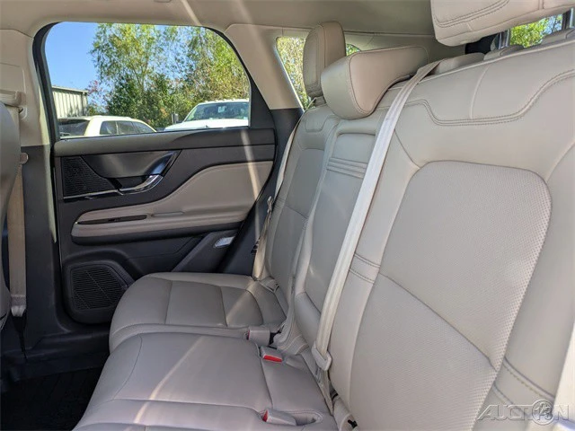 2020 Lincoln Corsair - Image 15 of 21
