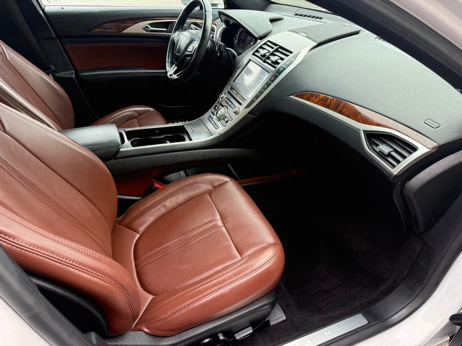 2020 Lincoln MKZ - Image 10 of 16