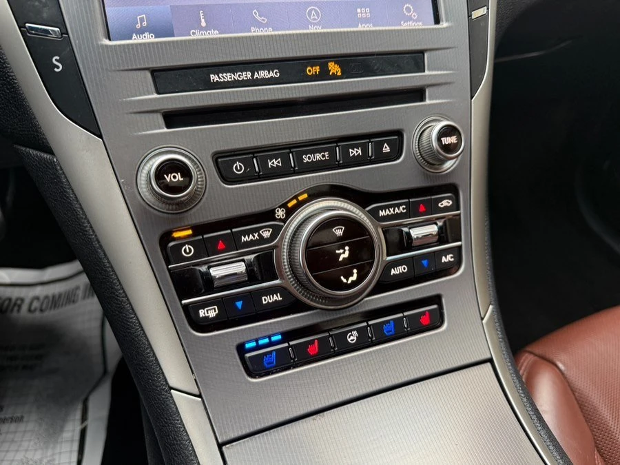 2020 Lincoln MKZ - Image 15 of 16