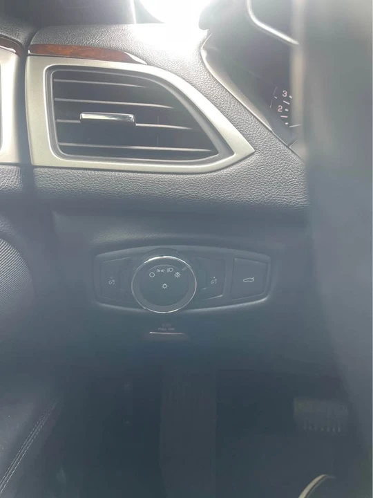 2020 Lincoln MKZ - Image 16 of 19