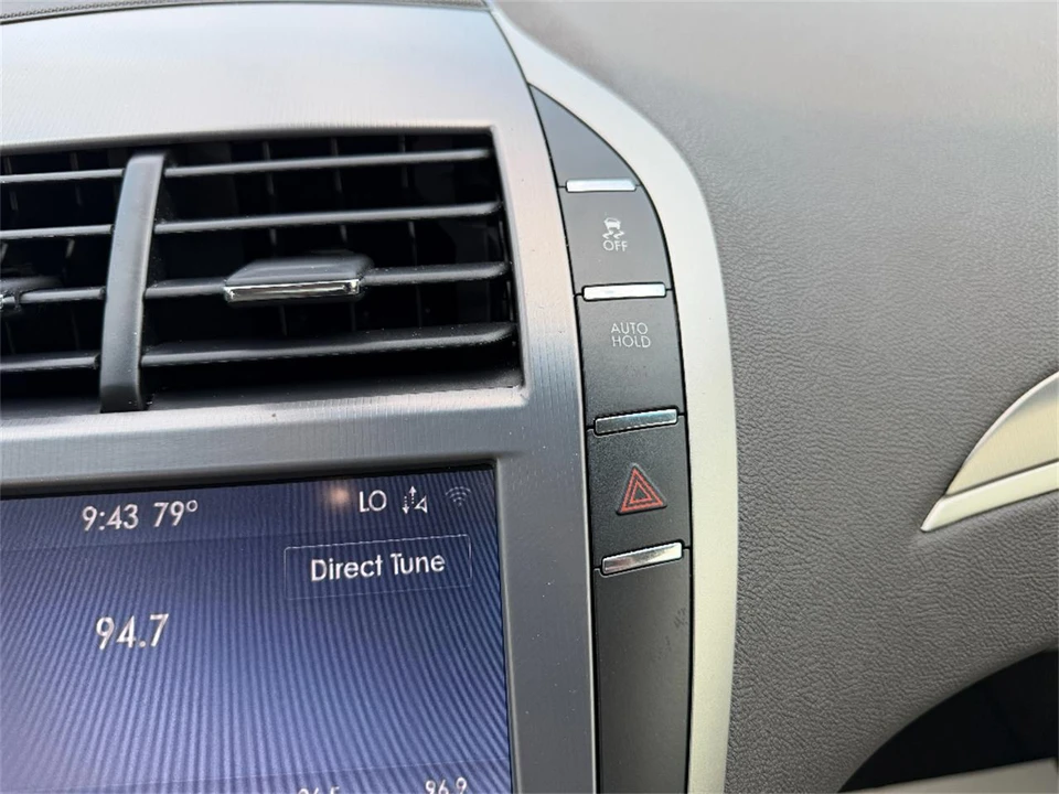 2020 Lincoln MKZ - Image 25 of 31