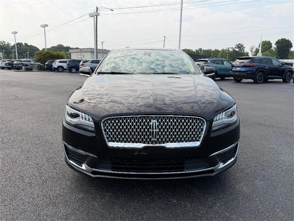 2020 Lincoln MKZ - Image 2 of 31