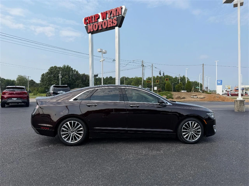 2020 Lincoln MKZ - Image 8 of 31