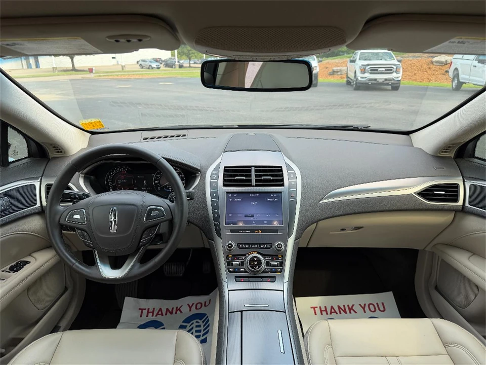 2020 Lincoln MKZ - Image 18 of 31