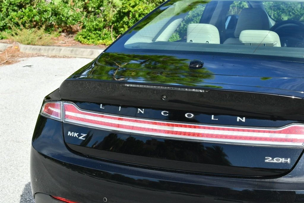 2020 Lincoln MKZ - Image 10 of 12