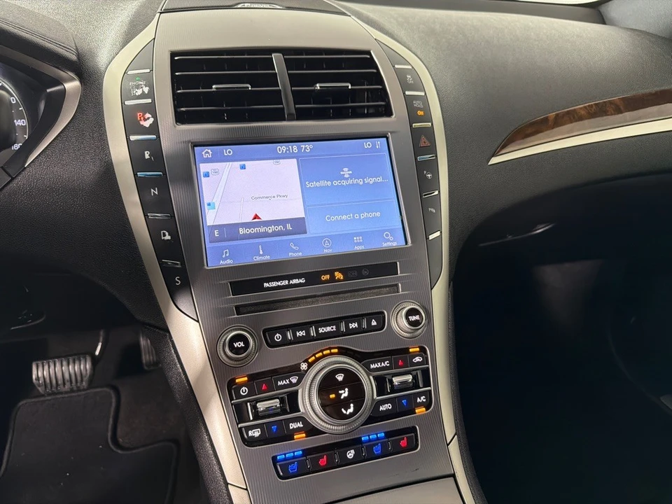 2020 Lincoln MKZ - Image 15 of 24