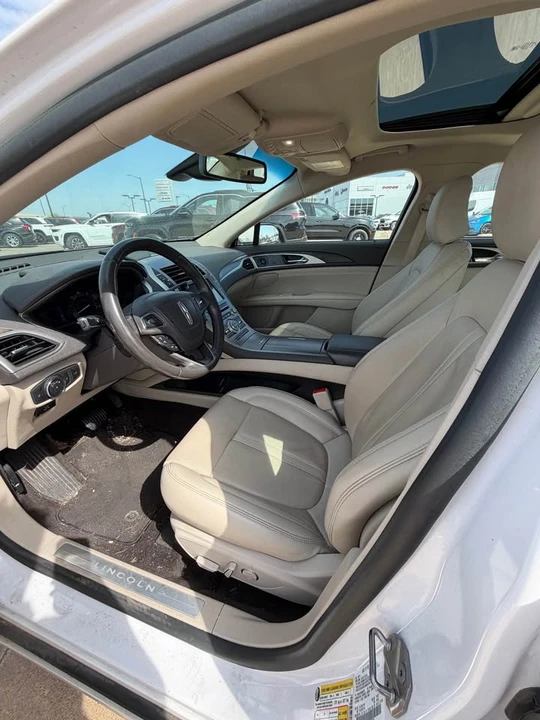 2020 Lincoln MKZ - Image 9 of 13