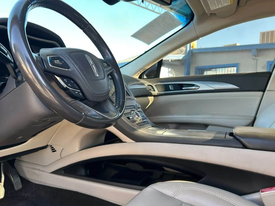 2020 Lincoln MKZ - Image 2 of 11