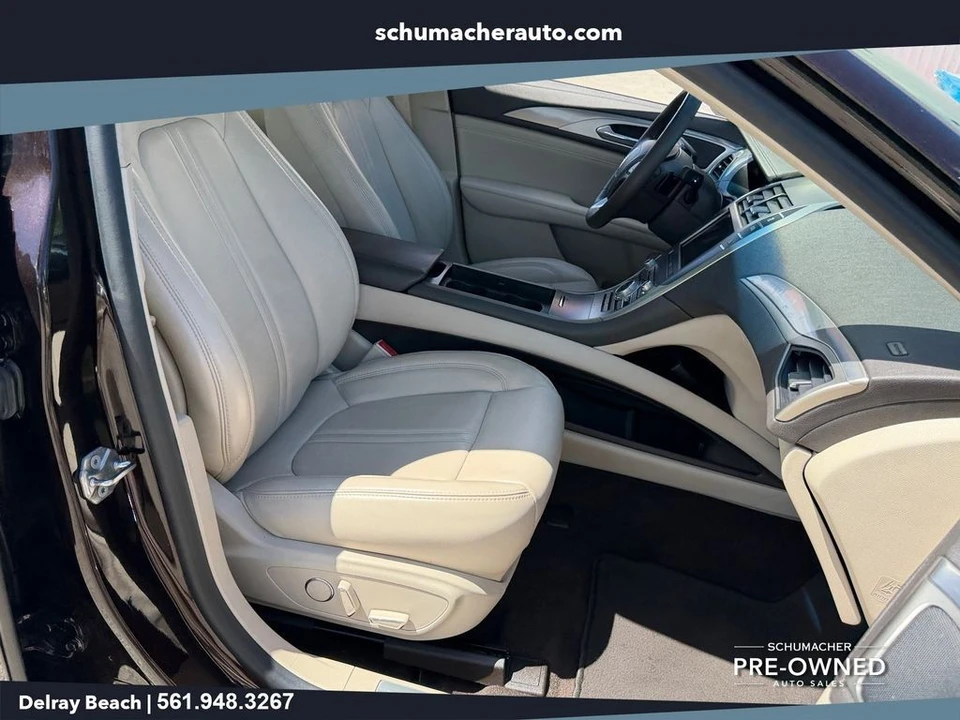 2020 Lincoln MKZ - Image 16 of 26