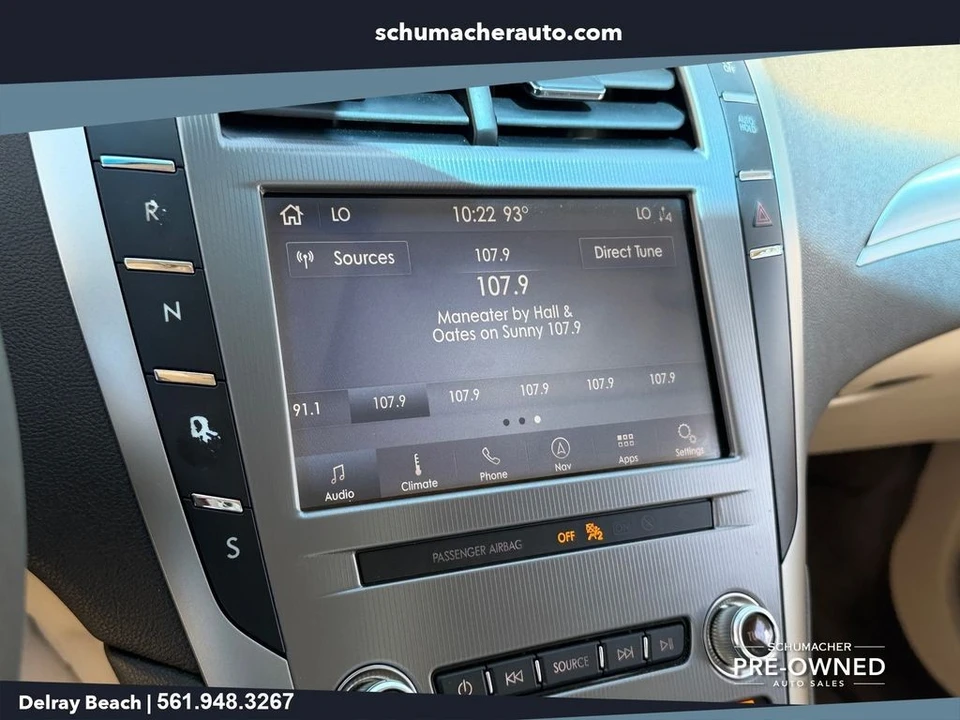 2020 Lincoln MKZ - Image 18 of 26