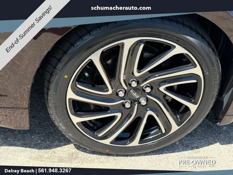 2020 Lincoln MKZ - Image 17 of 26
