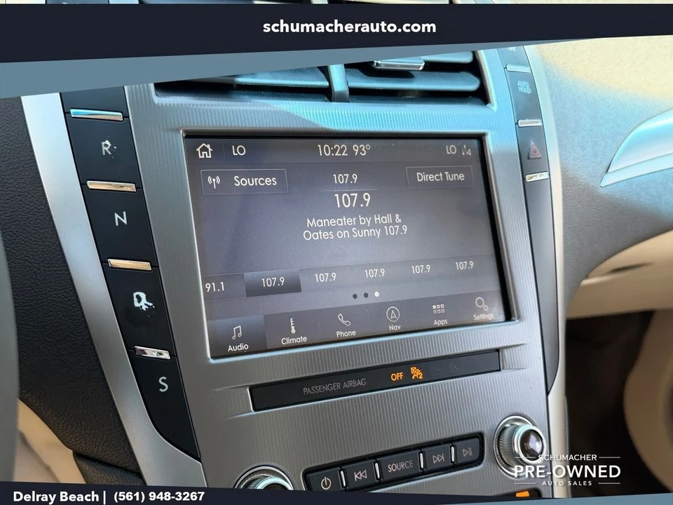 2020 Lincoln MKZ - Image 18 of 26