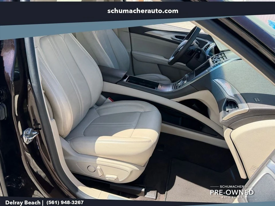 2020 Lincoln MKZ - Image 16 of 26