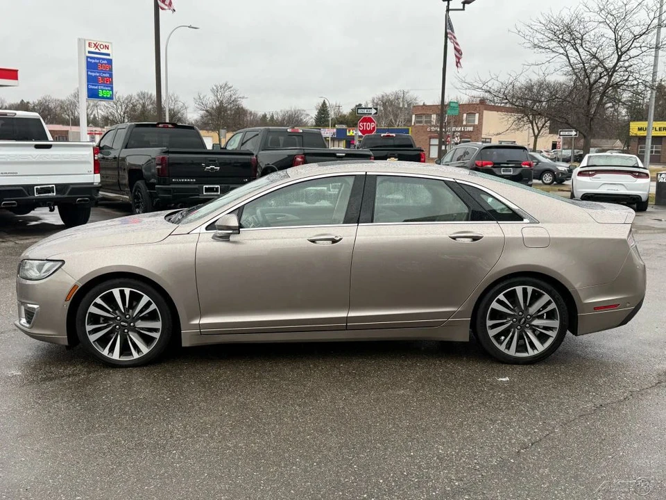 2020 Lincoln MKZ - Image 8 of 12