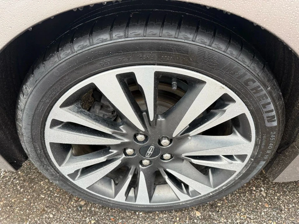 2020 Lincoln MKZ - Image 11 of 12