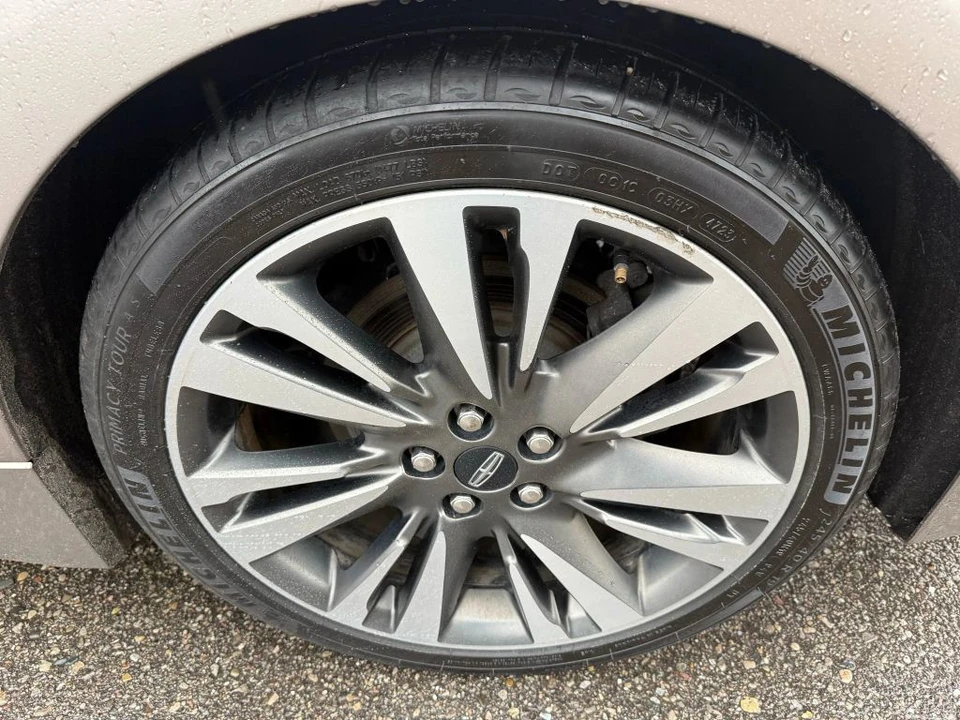 2020 Lincoln MKZ - Image 10 of 12