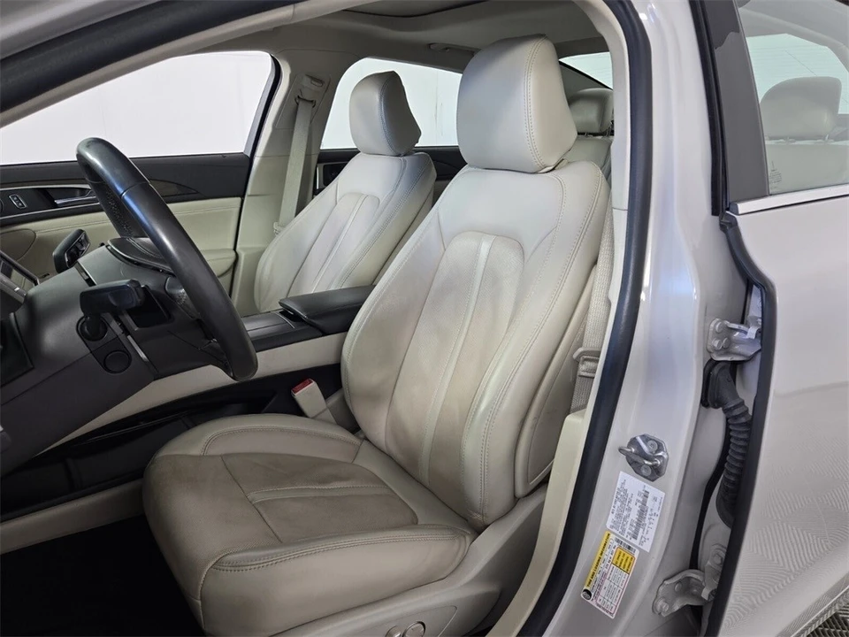 2020 Lincoln MKZ - Image 5 of 12