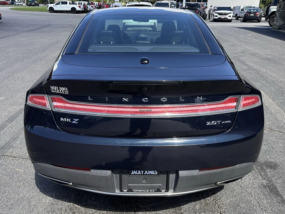 2020 Lincoln MKZ - Image 7 of 12