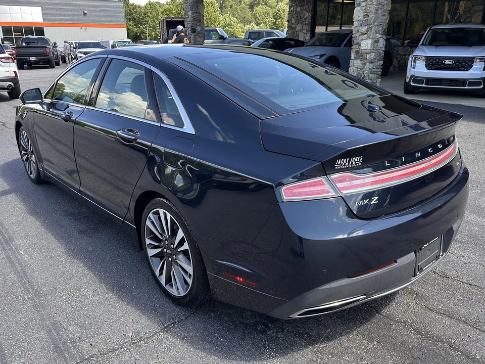 2020 Lincoln MKZ - Image 8 of 12