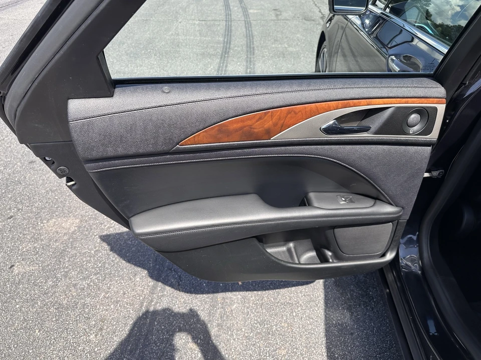 2020 Lincoln MKZ - Image 11 of 12