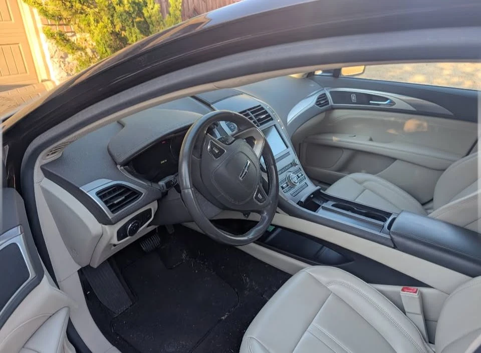2020 Lincoln MKZ - Image 5 of 8