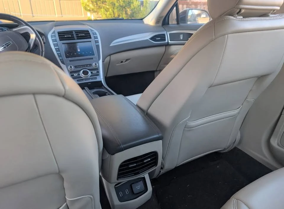 2020 Lincoln MKZ - Image 8 of 8