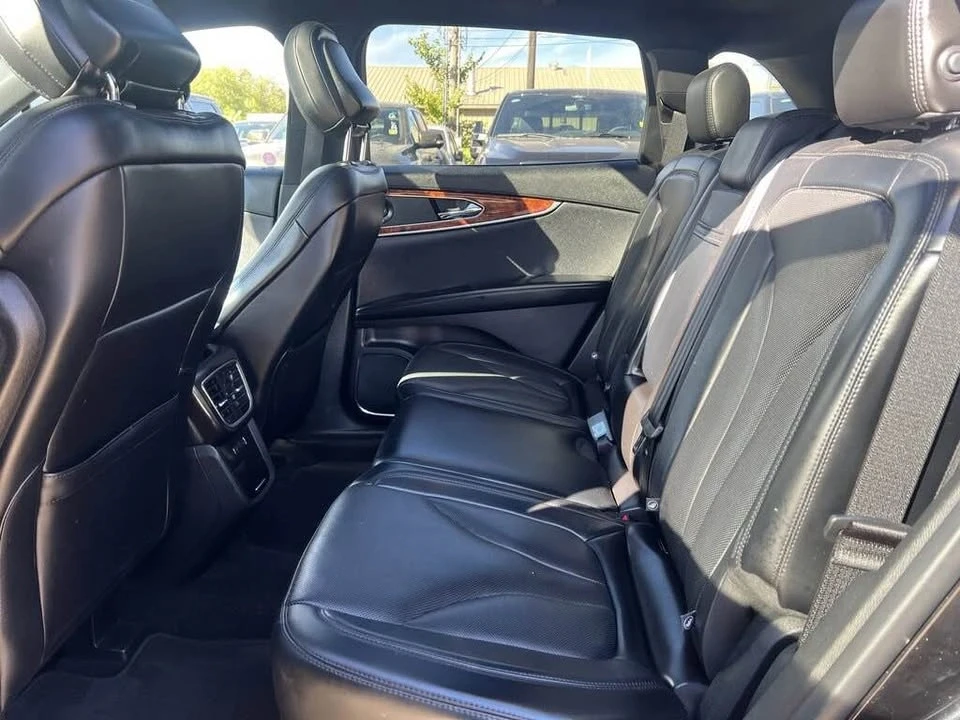 2020 Lincoln Nautilus - Image 12 of 15