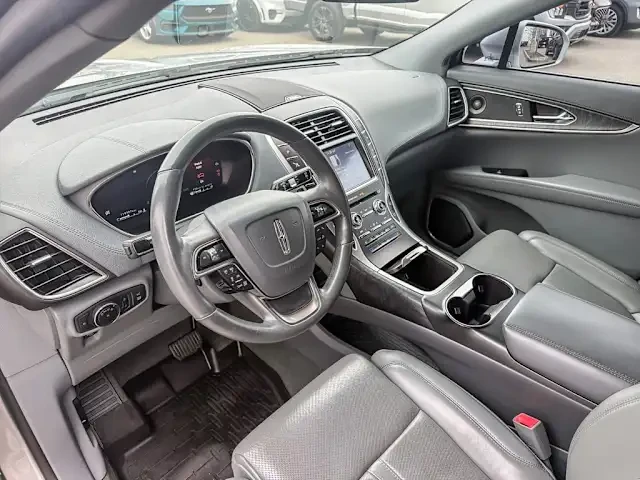 2020 Lincoln Nautilus - Image 10 of 17