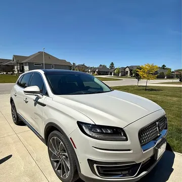 2020 Lincoln Nautilus Reserve