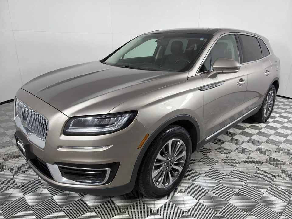 2020 Lincoln Nautilus - Image 9 of 21