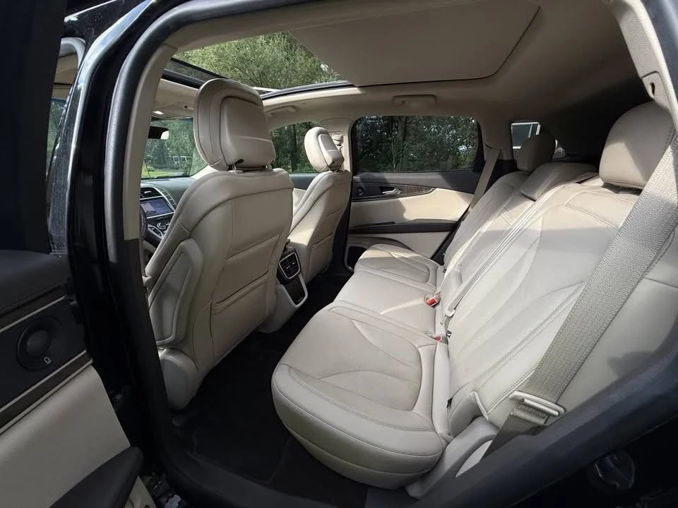 2020 Lincoln Nautilus - Image 13 of 17
