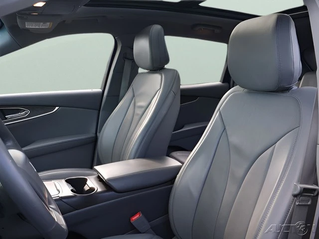 2020 Lincoln Nautilus - Image 15 of 24