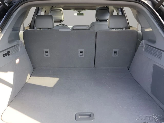 2020 Lincoln Nautilus - Image 19 of 24