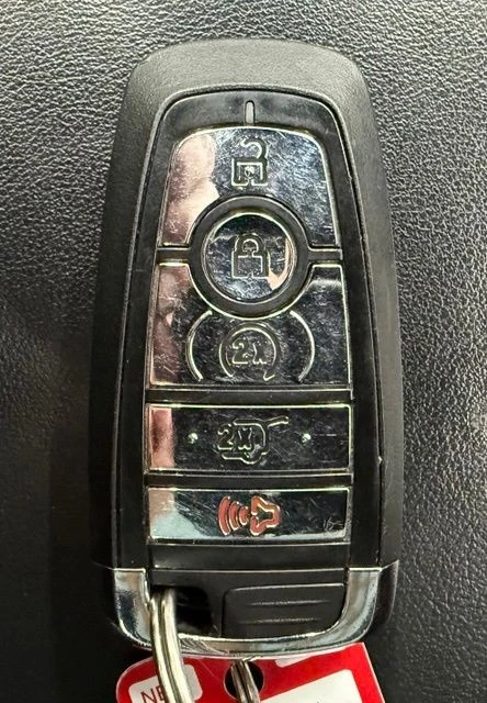 2020 Lincoln Nautilus - Image 25 of 30